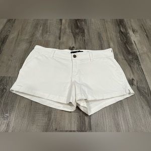 Hollister shorts size 9